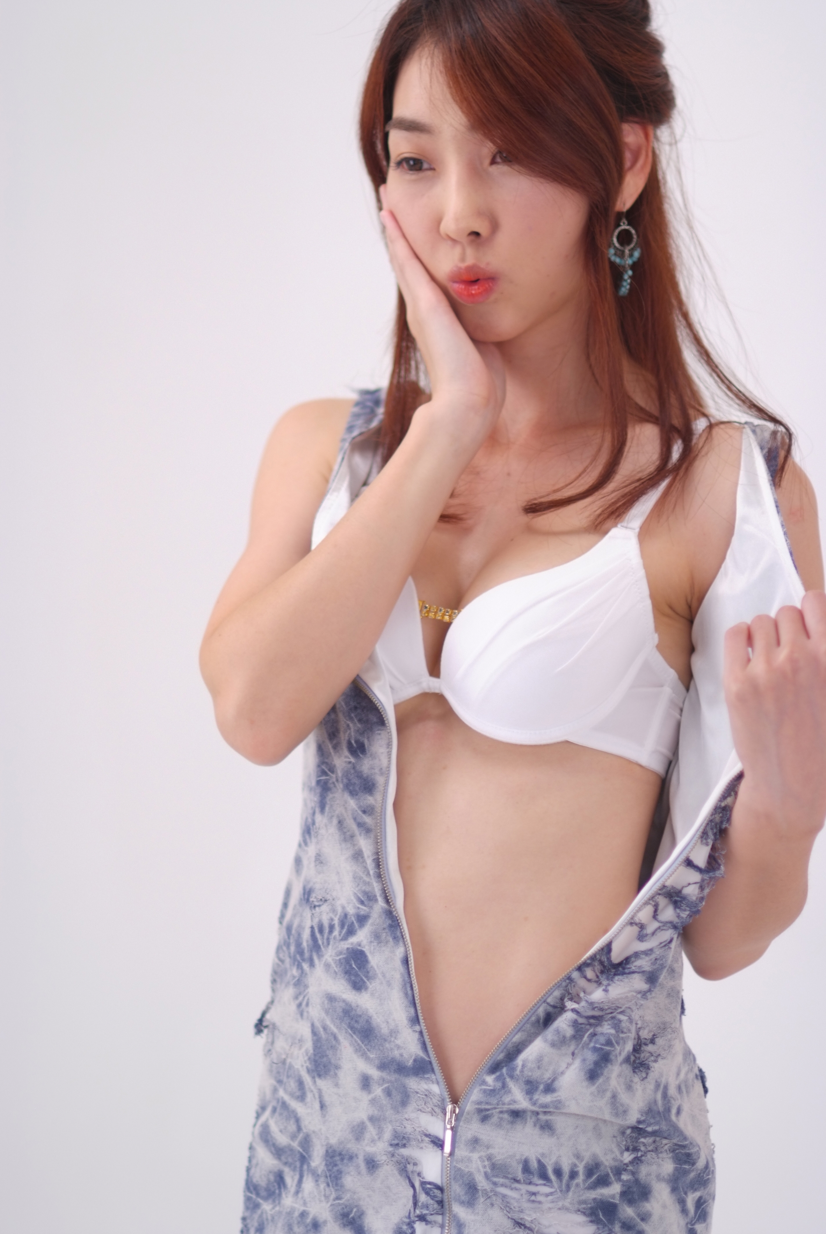 미분류 / 출사 혜령_5.86G_2,378장 속옷쇼핑몰